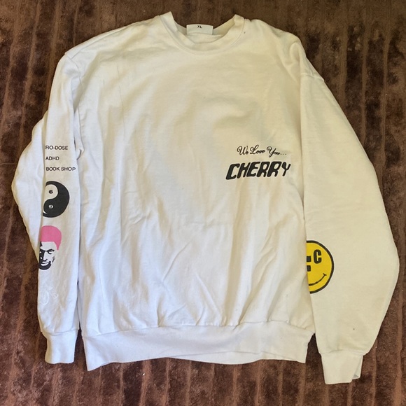 Cherry LA Limited Edition Sweatshirt unisex - worn once - Picture 3 of 3